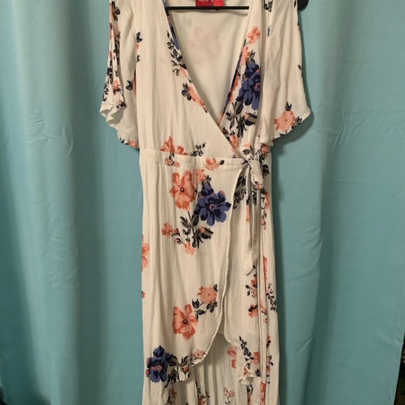 Day trip high low sundress medium! - Picture 2 of 6